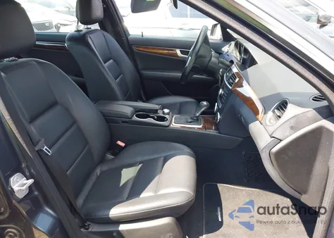 2014 Mercedes-Benz C 350 Sport из США, поврежденный, VIN WDDGF5HB6EA896375